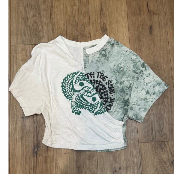 Real Fun Wow T-Shirt Green White Tie Dye Graphic Size S Anthropologie Exclusive - Picture 2 of 10